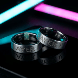 Титановые обручальные парные кольца Player1, Player2 с вставкой из опала